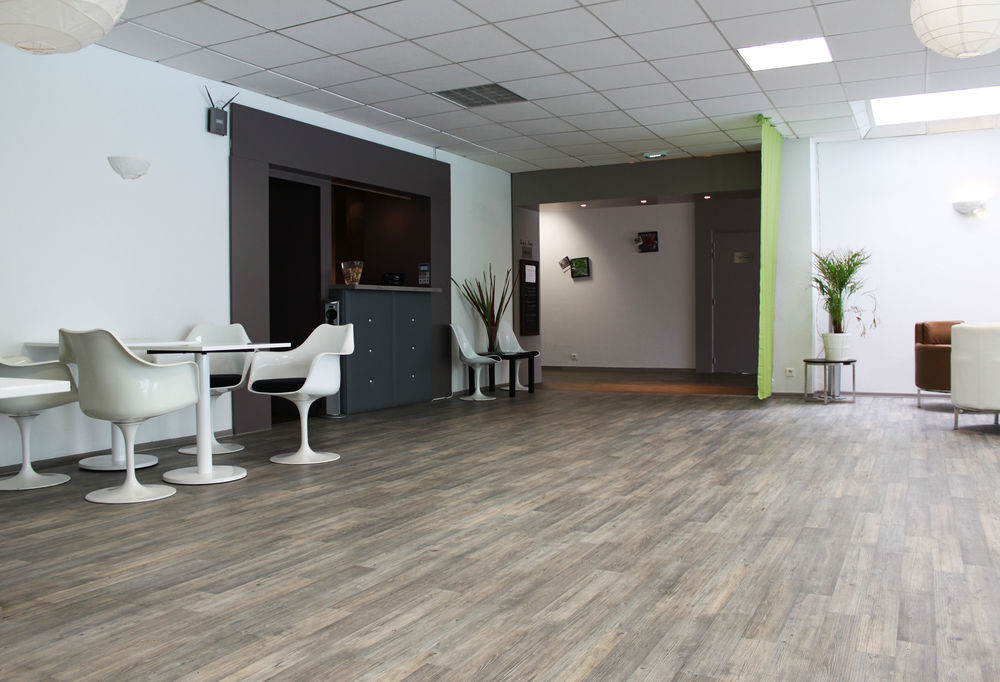 Yes Hotel Авиньон Екстериор снимка