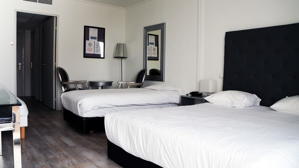 Yes Hotel Авиньон Екстериор снимка