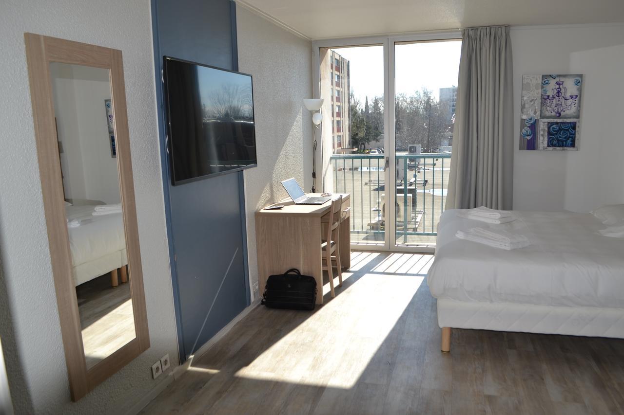 Yes Hotel Авиньон Екстериор снимка